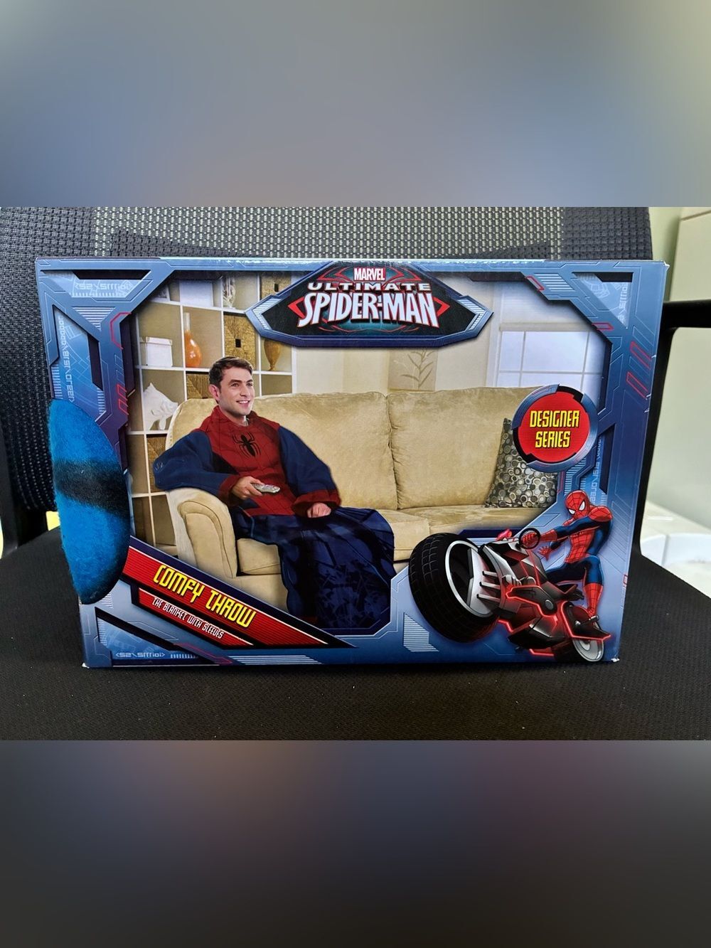 Marvel Spider-Man Adult Silk Touch Comfy Throw Blanket with Sleeves ONE SIZE NEW